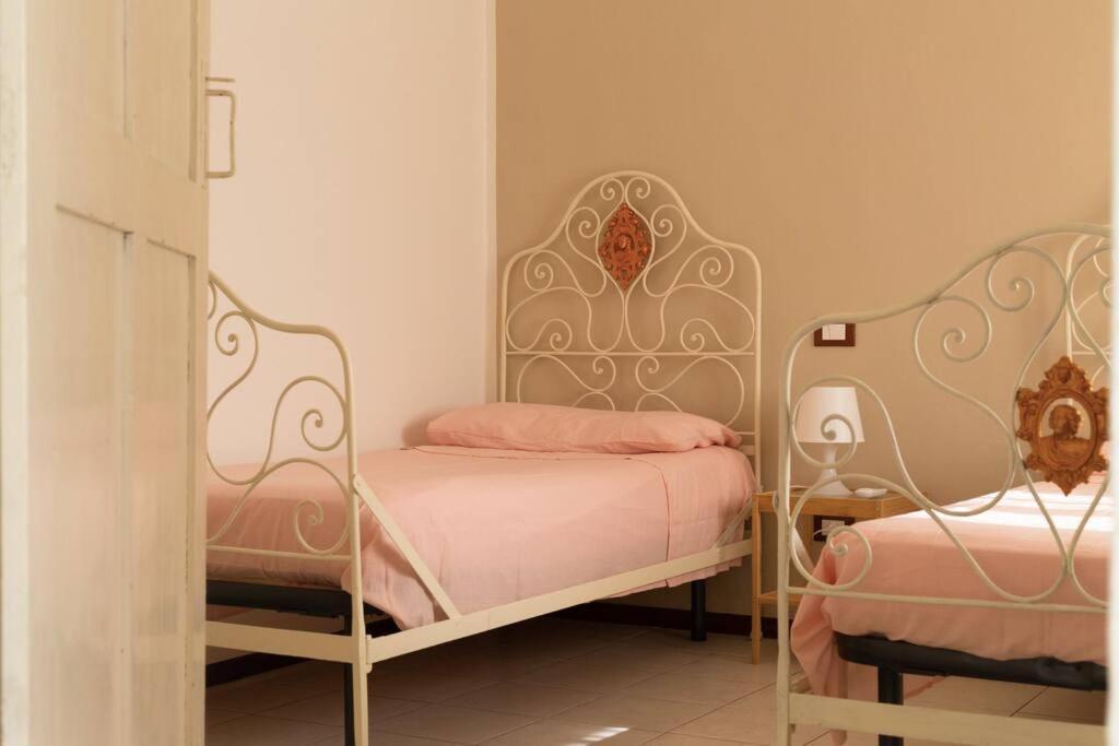 Maria'S Bed - Intero Alloggio Accogliente Dorno المظهر الخارجي الصورة